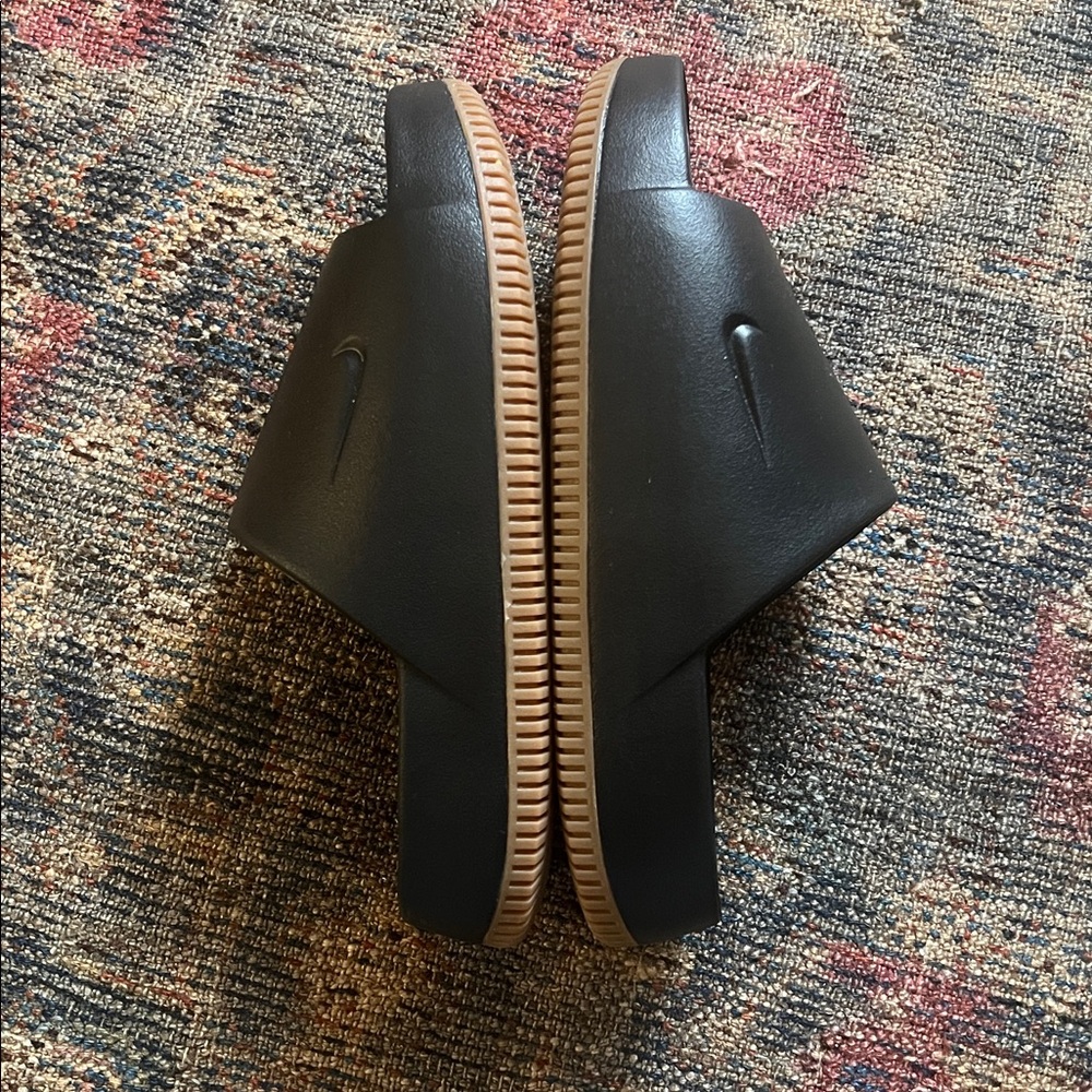NWT Nike Men's Black and Tan Slide Sandals size 9 - Picture 2 of 5